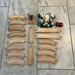 Brio 32501 The Polar Express Wooden Railway Holiday Figure 8 Set 19 Pieces 2004